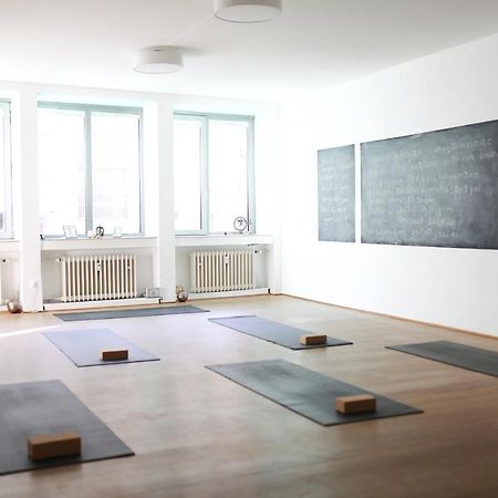 Apartment In Der Yogaschule Cologne Extérieur photo