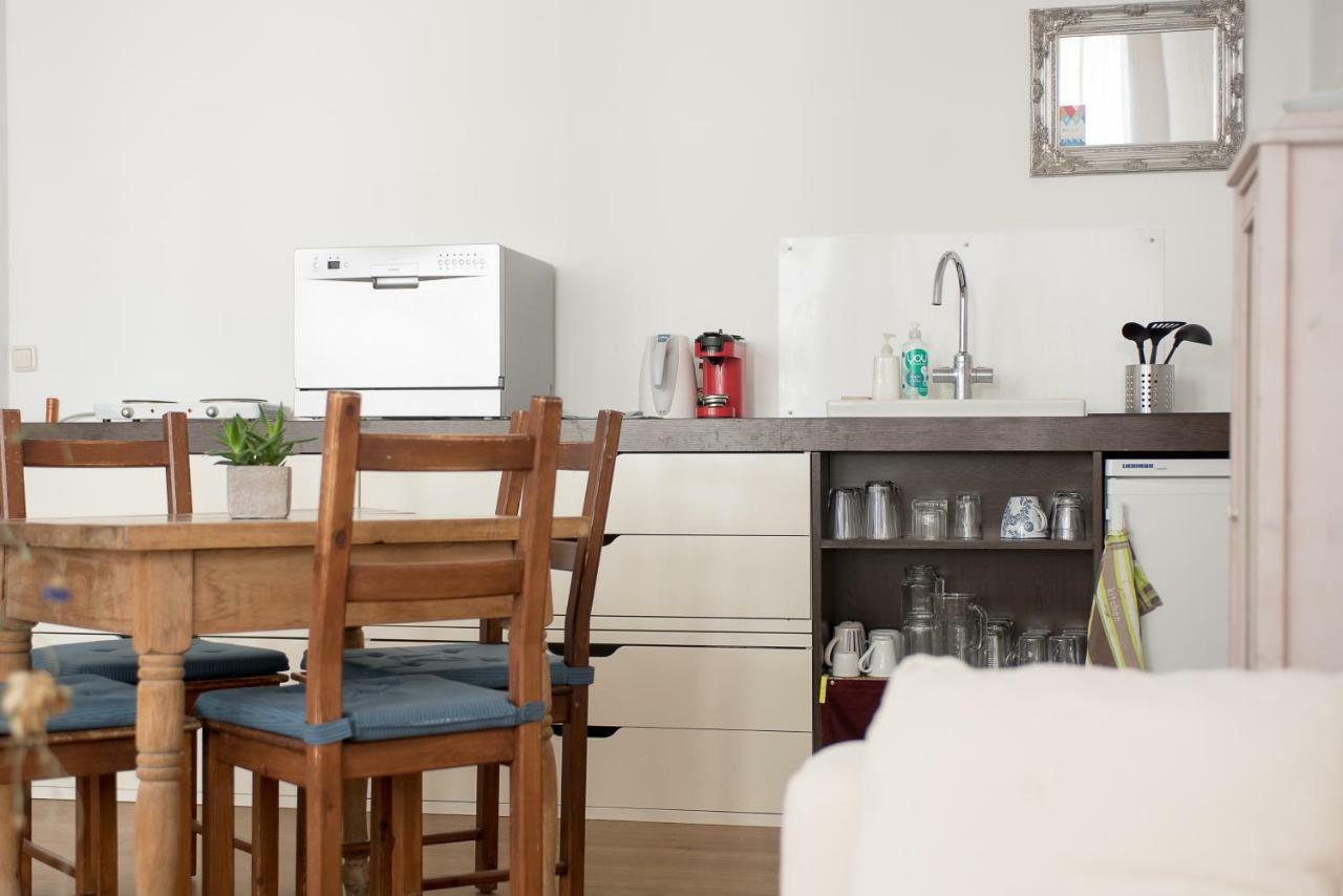 Apartment In Der Yogaschule Cologne Extérieur photo