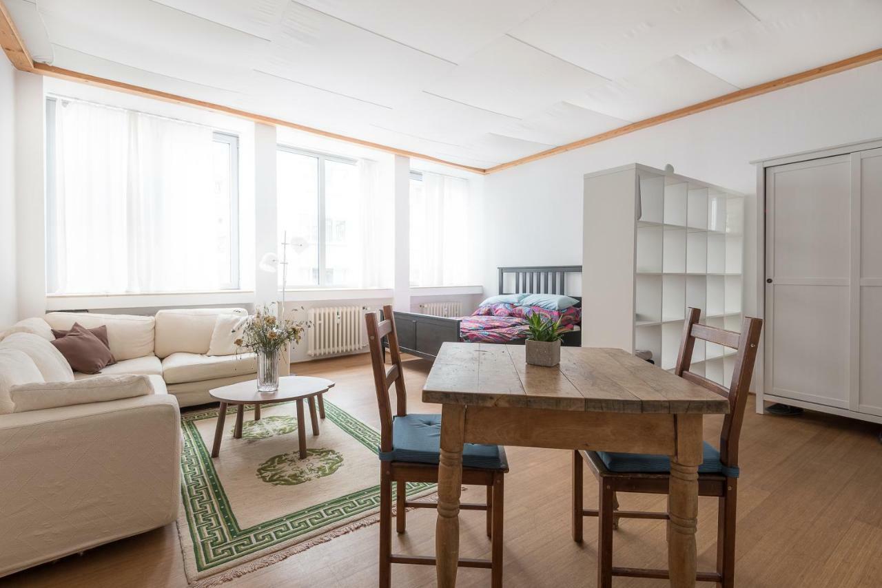 Apartment In Der Yogaschule Cologne Extérieur photo